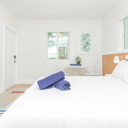 Newly Renovated Stylish Studio In El Portal #2 ميامي المظهر الخارجي الصورة